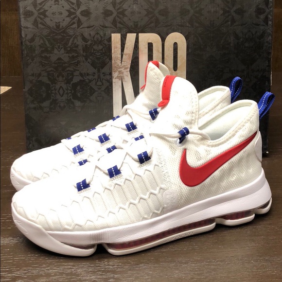 nike school shoes size 7